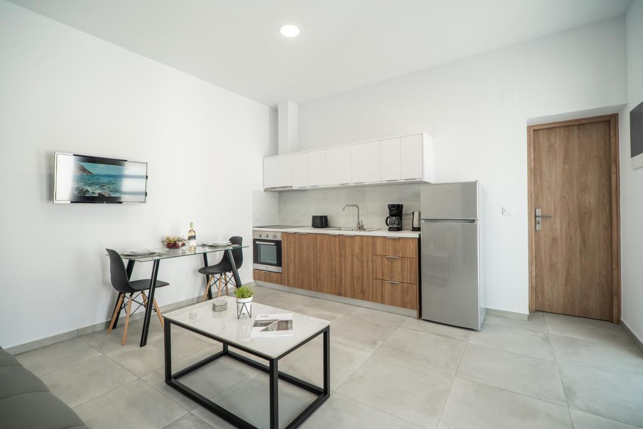 קליבס Kiani Apts מראה חיצוני תמונה