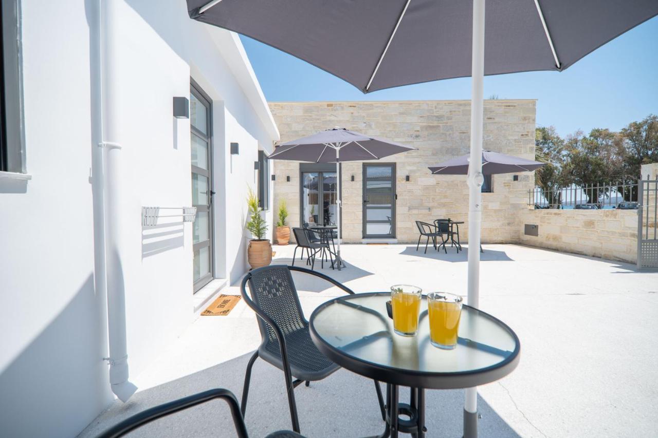קליבס Kiani Apts מראה חיצוני תמונה