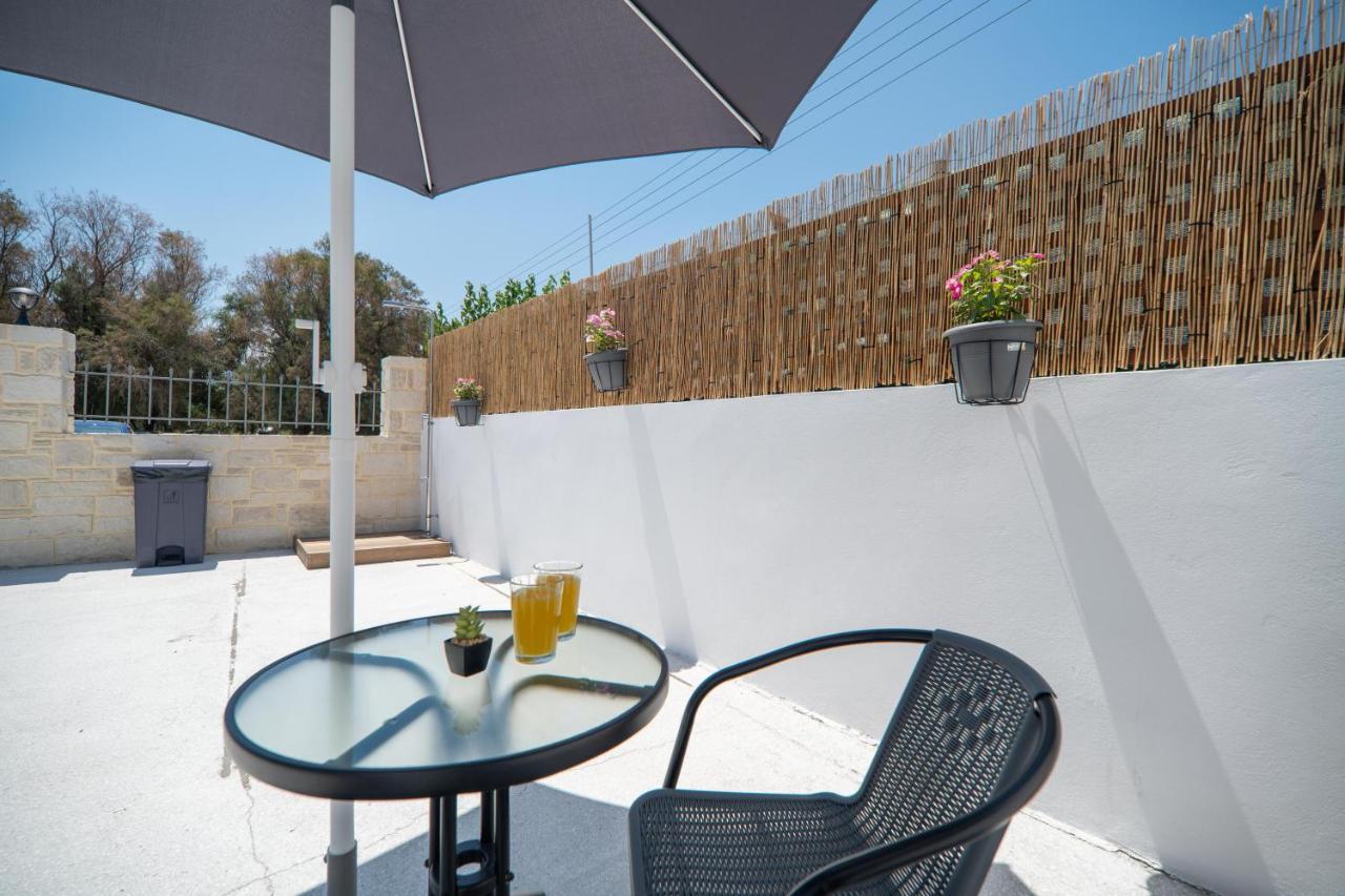 קליבס Kiani Apts מראה חיצוני תמונה