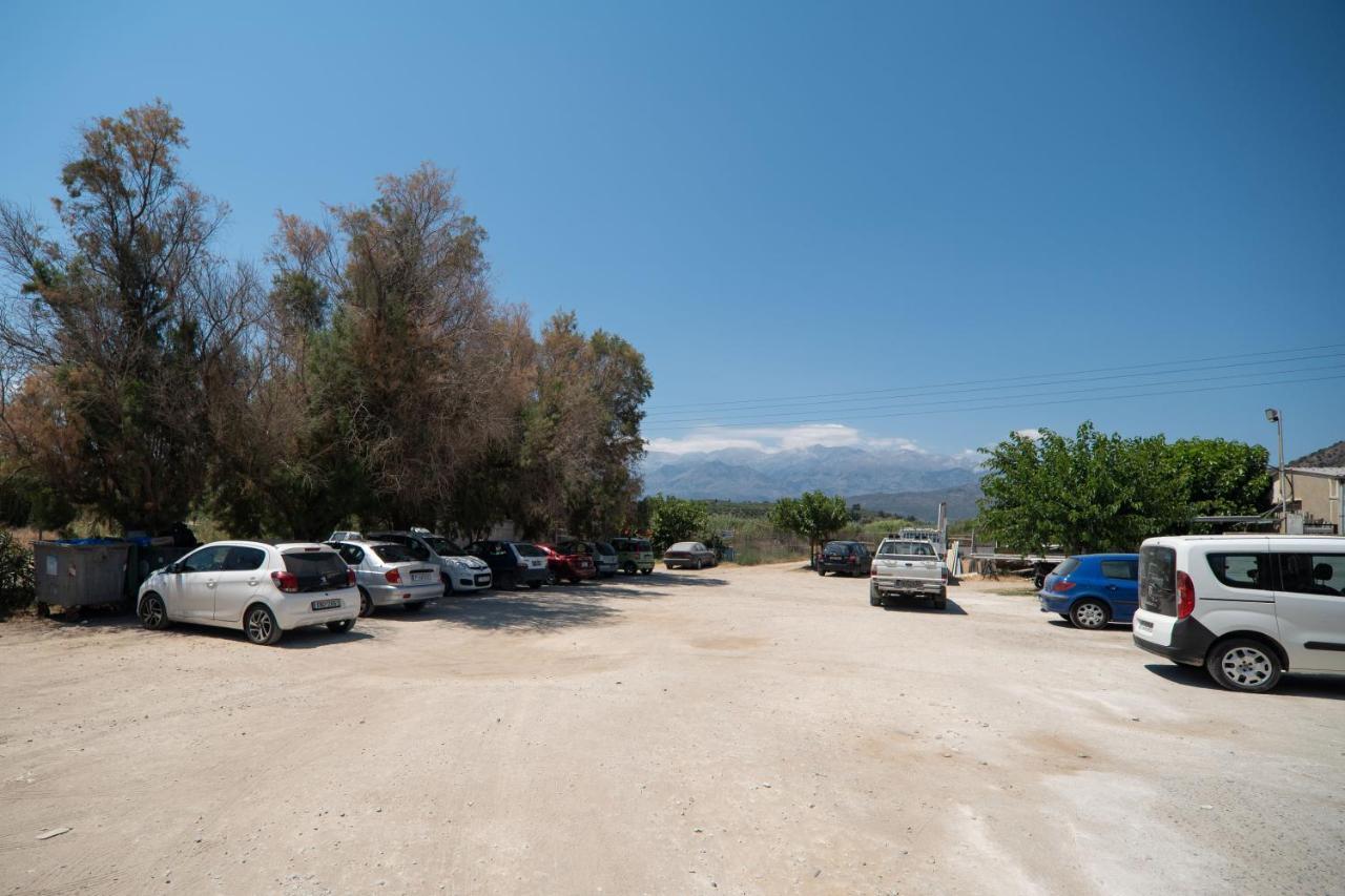 קליבס Kiani Apts מראה חיצוני תמונה